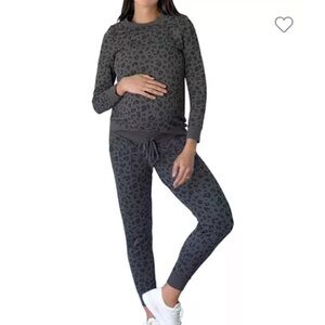 Ingrid and Isabel maternity leopard print sweatsuit set